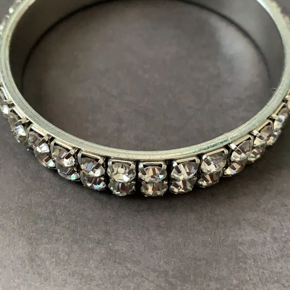 silver sparkle chunky bracelet - Picture 5 of 8